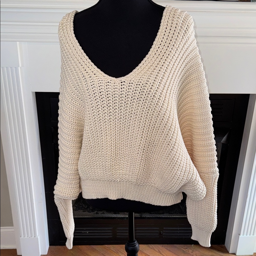 POL Cream V-Neck Knit Off the Shoulder Sweater NWOT - Size Medium - Oversized